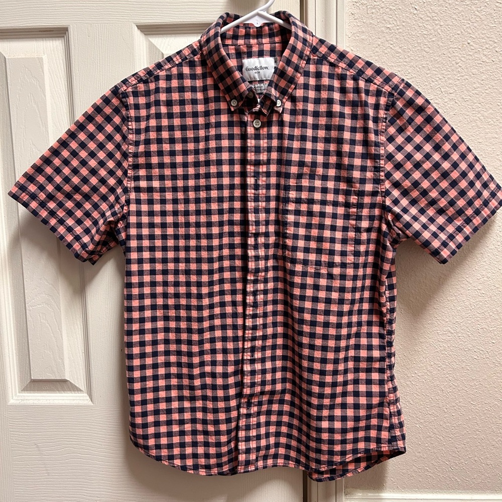 Goodfellow (Target brand), medium size, coral and navy blue.